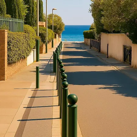 Apartment T2 - Reve D'azur 20m2 Bord De - Piscine Partagee - Parking - Bbq - Draps Inclus