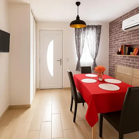 Apartment T2 - Reve D'azur 20m2 Bord De - Piscine Partagee - Parking - Bbq - Draps Inclus *