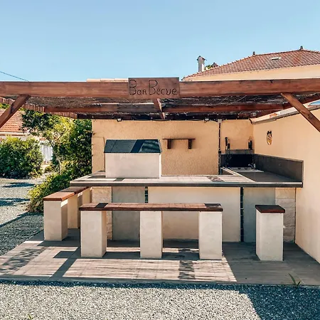 T2 - Reve D'azur 20m2 Bord De Mer- De La Nartelle- Maxime - Piscine Partagee - Parking - Bbq - Draps Inclus Apartment *