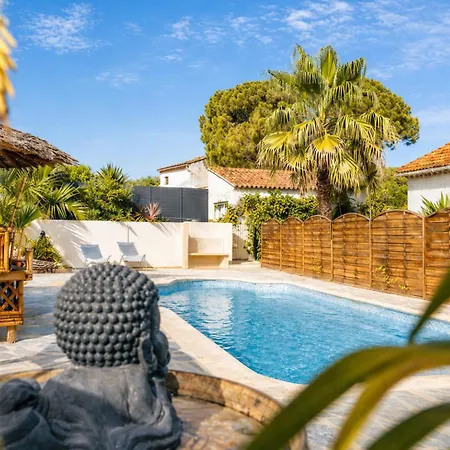 Apartment T2- 20m2 -plage De La Nartelle A 200m -piscine Au Sel - Parking - Bbq - Sejour Calme & Detente- Check-in De 15h A 20h Maximum- Propriete Le Reve D'azur Maxime *