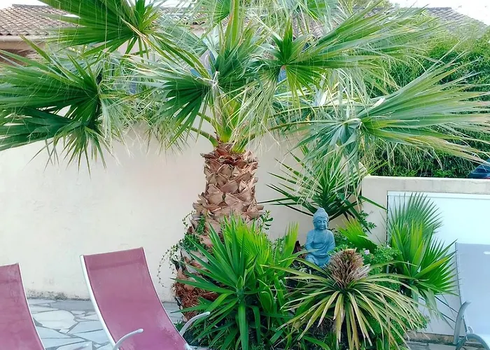 T2 - Reve D'azur 20m2 Bord De - Piscine Partagee - Parking - Bbq - Draps Inclus *