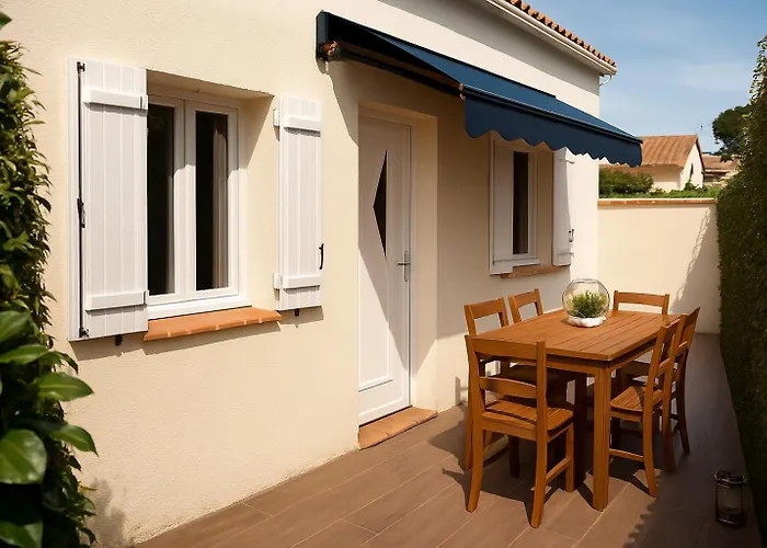 T2 - Reve D'azur 20m2 Bord De Mer- De La Nartelle- Maxime - Piscine Partagee - Parking - Bbq - Draps Inclus Apartment Sainte-Maxime