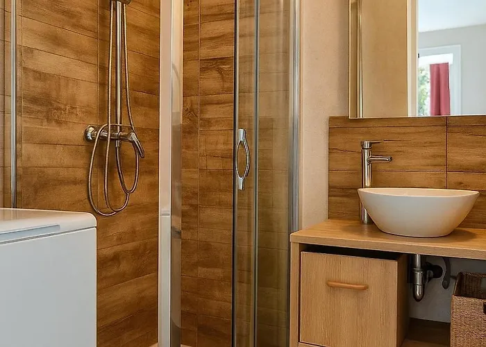 T2 - Reve D'azur 20m2 Bord De Mer- De La Nartelle- Maxime - Piscine Partagee - Parking - Bbq - Draps Inclus *